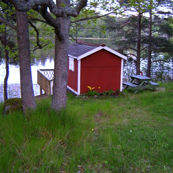 Stuga 27. Stuginventering. Arkiv hos Farstanäsets stugförening. 2002